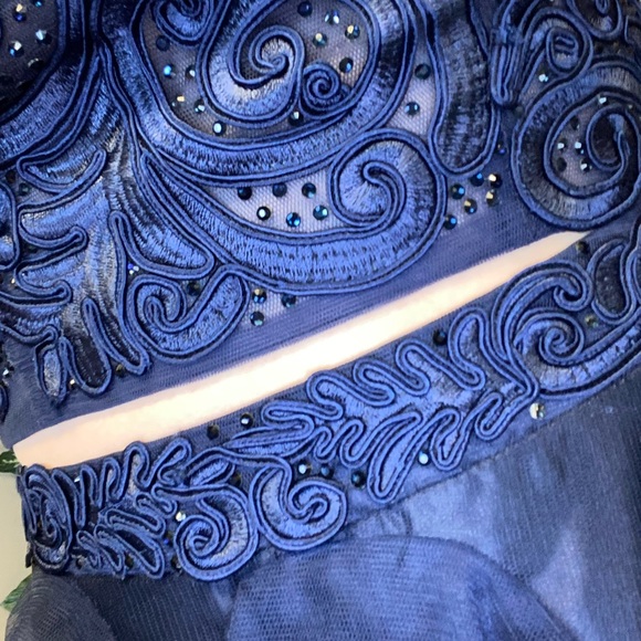 Homecoming/formal dress - Picture 3 of 4